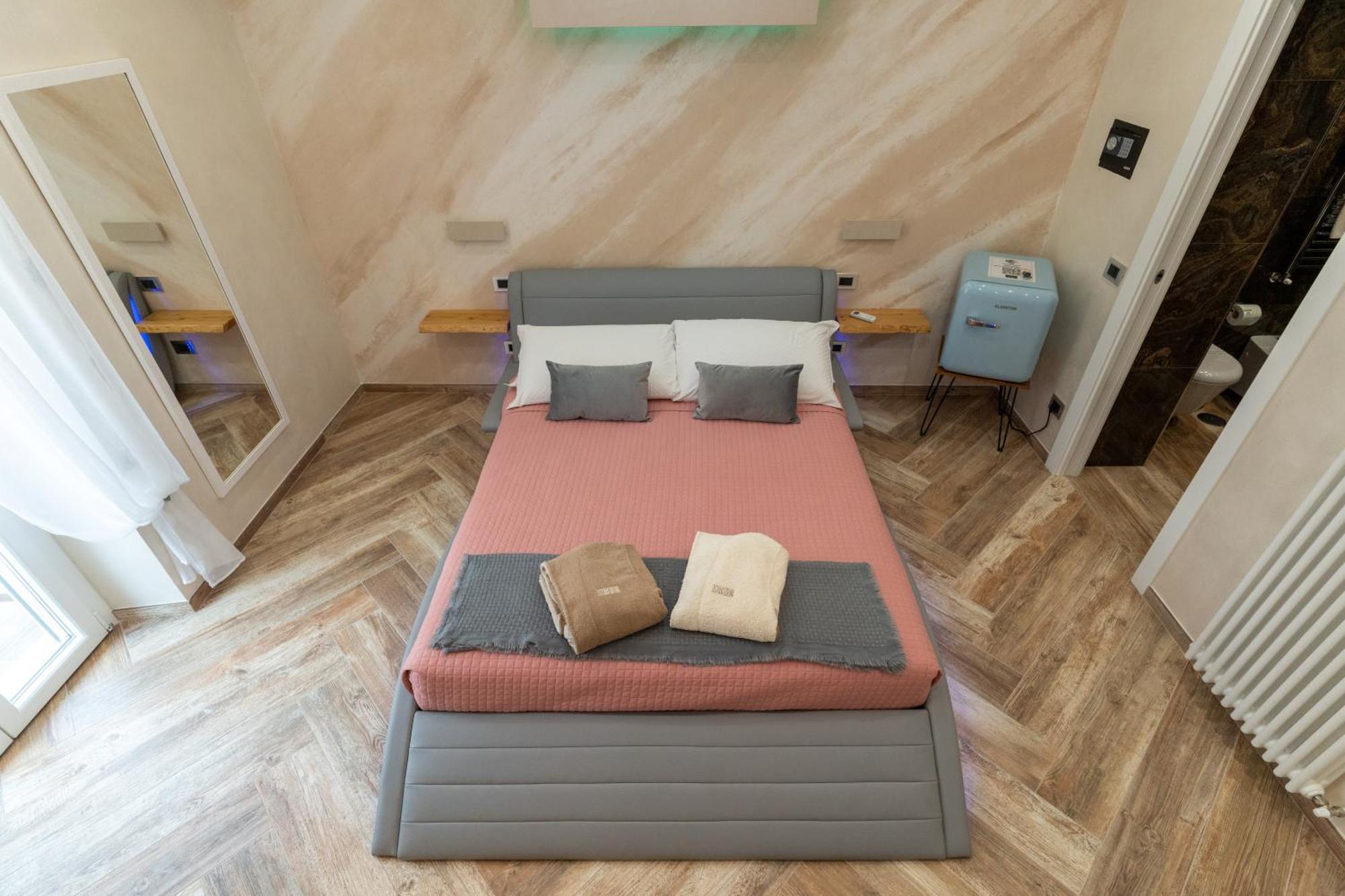 Suites Matteotti 57 Civitavecchia Kültér fotó